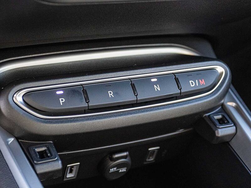 Jeep Avenger 1.2 48V 4xe Hybrid eAWD Upland