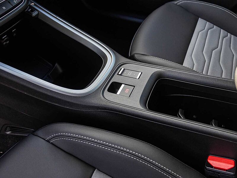 Jeep Avenger 1.2 48V 4xe Hybrid eAWD Upland