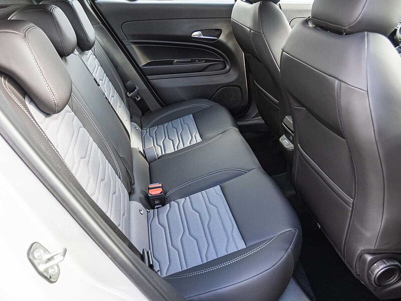 Jeep Avenger 1.2 48V 4xe Hybrid eAWD Upland