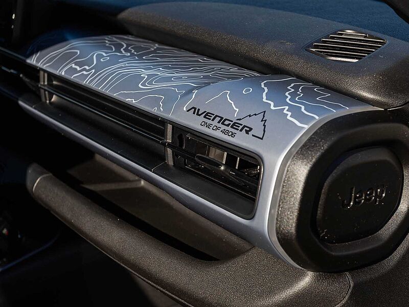 Jeep Avenger 1.2 48V 4xe Hybrid eAWD The North Face