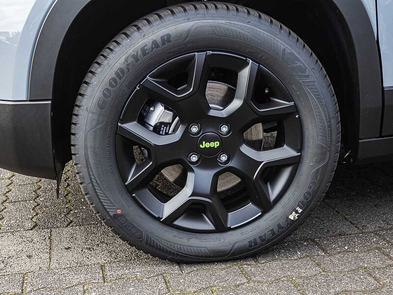 Jeep Avenger 1.2 48V 4xe Hybrid eAWD Upland