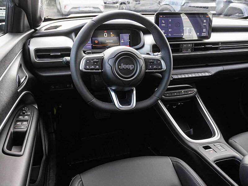 Jeep Avenger 1.2 48V 4xe Hybrid eAWD Upland