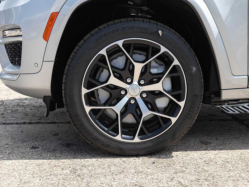 Jeep Grand Cherokee 4xe Summit Reserve DVD