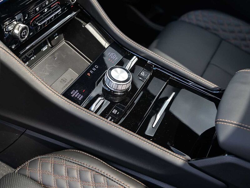 Jeep Grand Cherokee 4xe Summit Reserve DVD