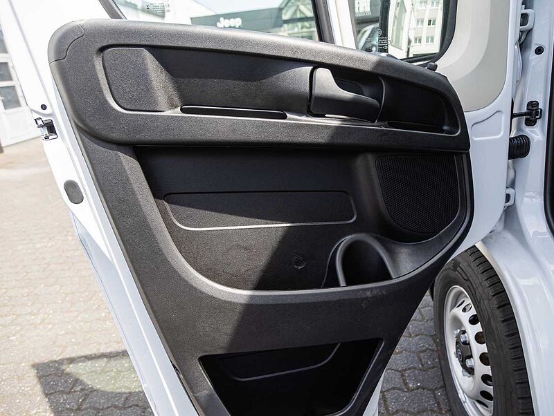 Citroen Jumper 35 BlueHDi L3H2 2.2 180PS Automatik