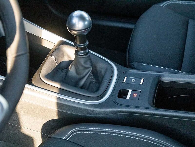 Jeep Avenger 1.2 Altitude Winterpaket/Navi