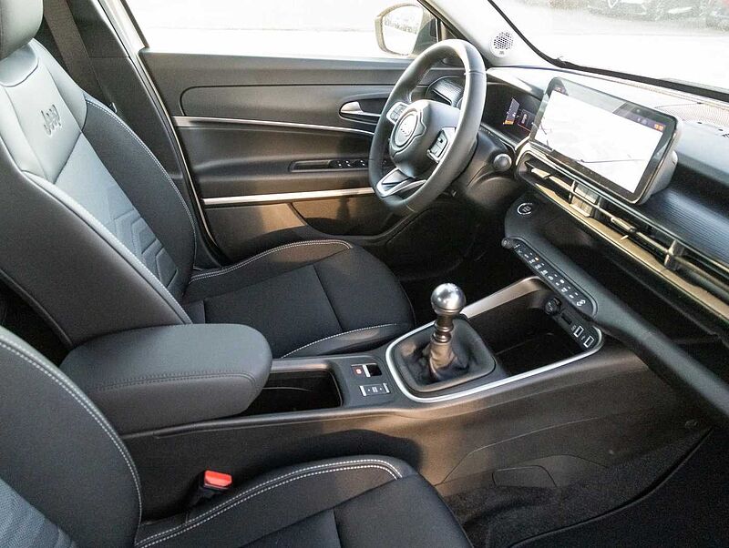 Jeep Avenger 1.2 Altitude Winterpaket/Navi