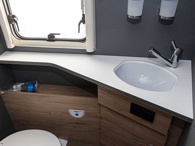 Dethleffs Just Camp T 7052 DBM Hubbett