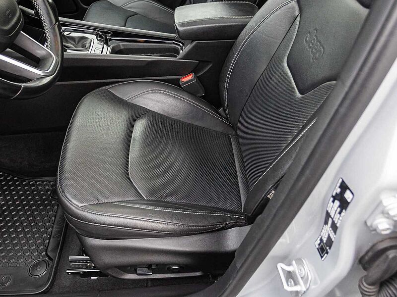 Jeep Compass 1.3 T-GDI S Leder Panorama 360° Kamera