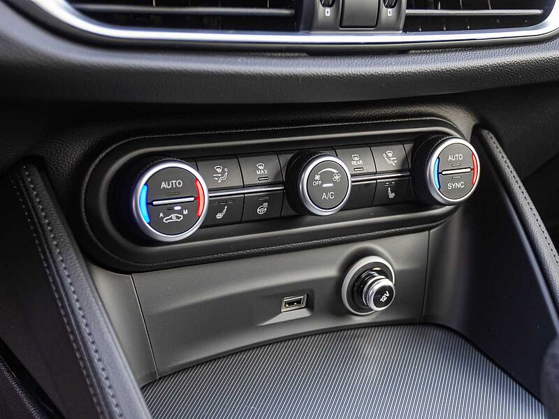 Alfa Romeo Stelvio 2.0 16V Turbo AT8-Q4 Veloce