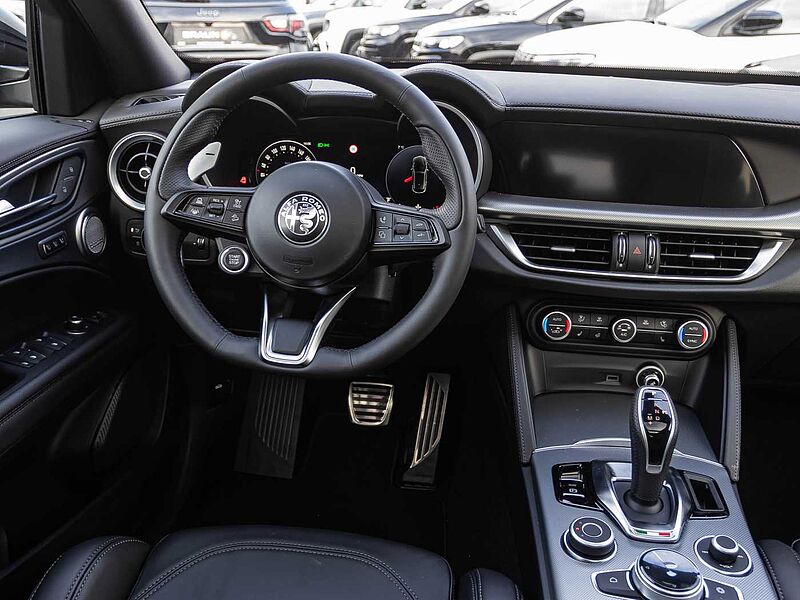 Alfa Romeo Stelvio 2.0 16V Turbo AT8-Q4 Veloce