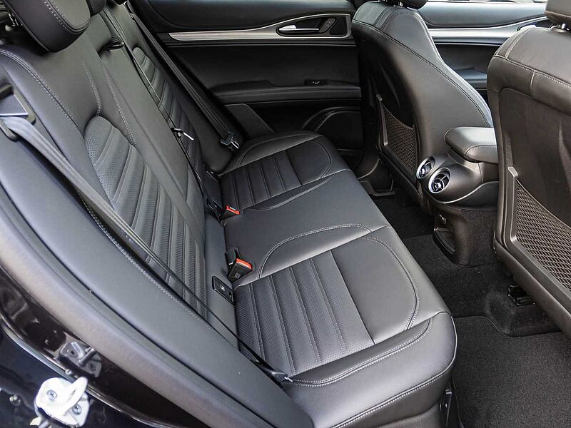 Alfa Romeo Stelvio 2.0 16V Turbo AT8-Q4 Veloce