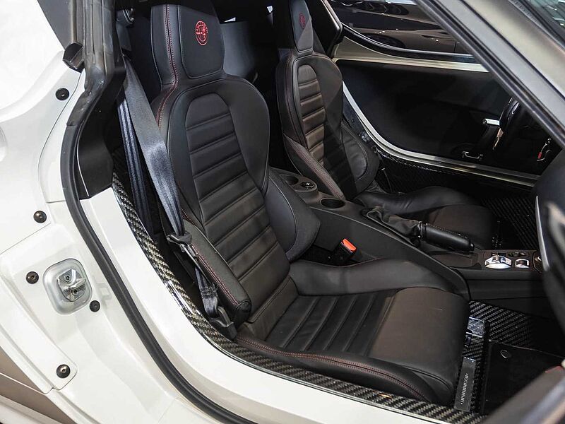 Alfa Romeo 4C 1.8 TBi Coup&eacute;  NUR 4107km!