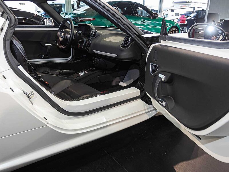 Alfa Romeo 4C 1.8 TBi Coup&eacute;  NUR 4107km!