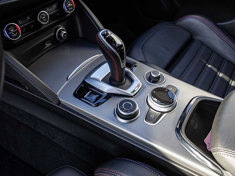 Alfa Romeo Stelvio COMPETIZIONE 2.0 Turbo 16V AT8-Q4