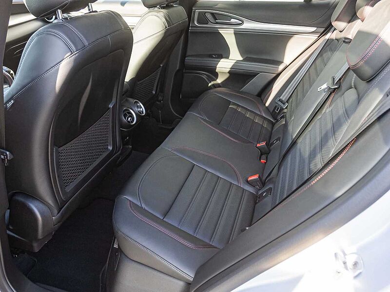 Alfa Romeo Stelvio COMPETIZIONE 2.0 Turbo 16V AT8-Q4