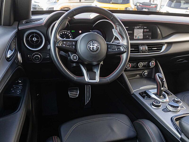 Alfa Romeo Stelvio COMPETIZIONE 2.0 Turbo 16V AT8-Q4