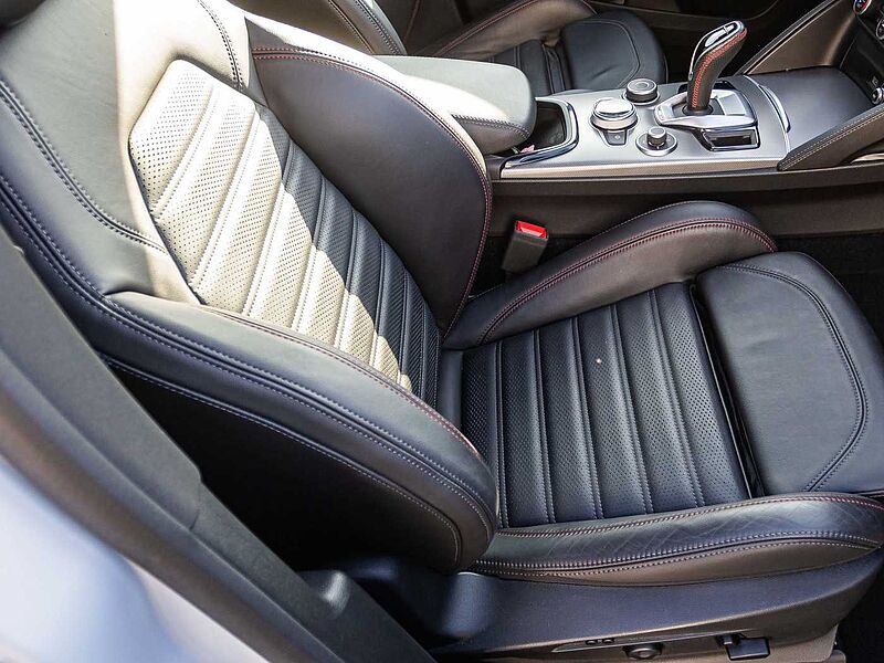 Alfa Romeo Stelvio COMPETIZIONE 2.0 Turbo 16V AT8-Q4