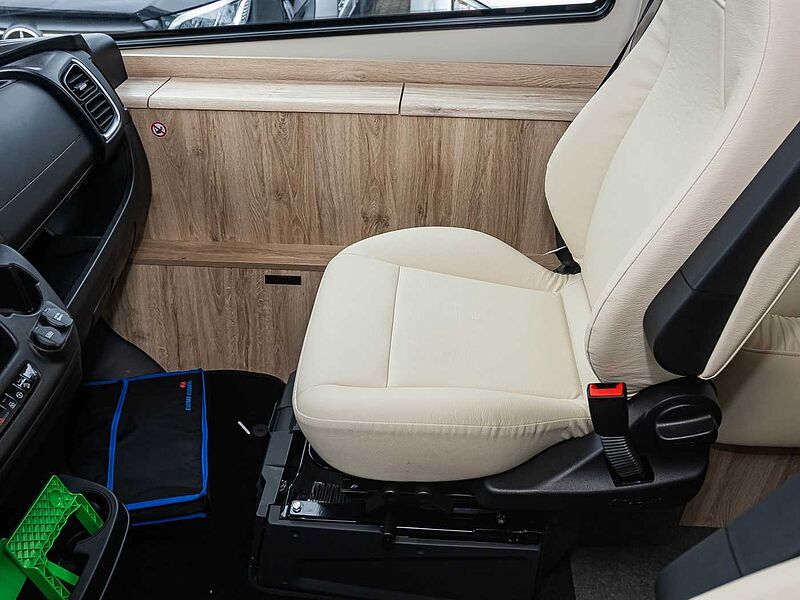 Eura Mobil Integra Line 720 QF MARKISE 06/2026