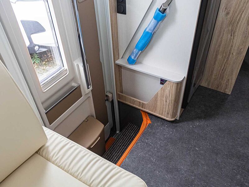 Eura Mobil Integra Line 720 QF MARKISE 06/2026