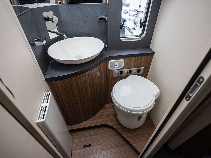 Eura Mobil Contura 766 EB Comfort Leder