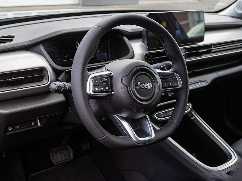 Jeep Avenger Elektro Summit Panorama/Leder