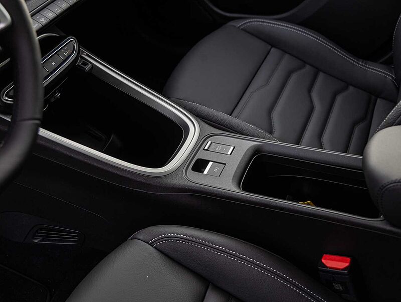 Jeep Avenger Elektro Summit Panorama/Leder