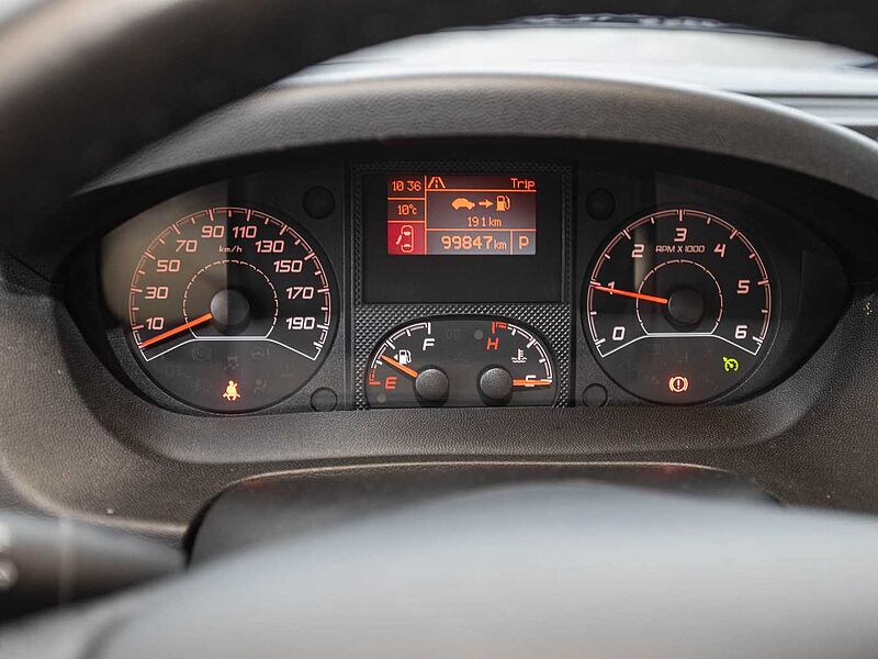 Eura Mobil Integra 890 QB ALKO HUBST&Uuml;TZEN 2xTV Dachklima