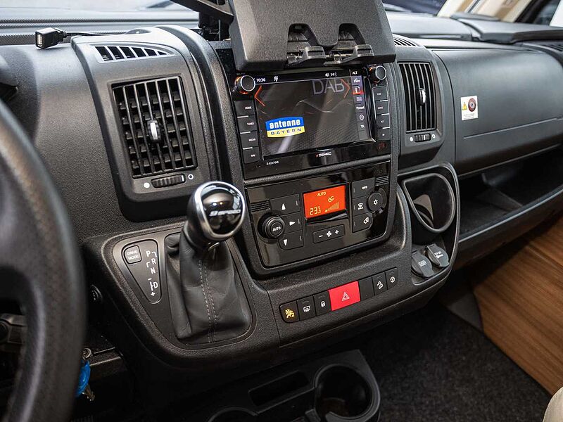 Eura Mobil Integra 890 QB ALKO HUBST&Uuml;TZEN 2xTV Dachklima