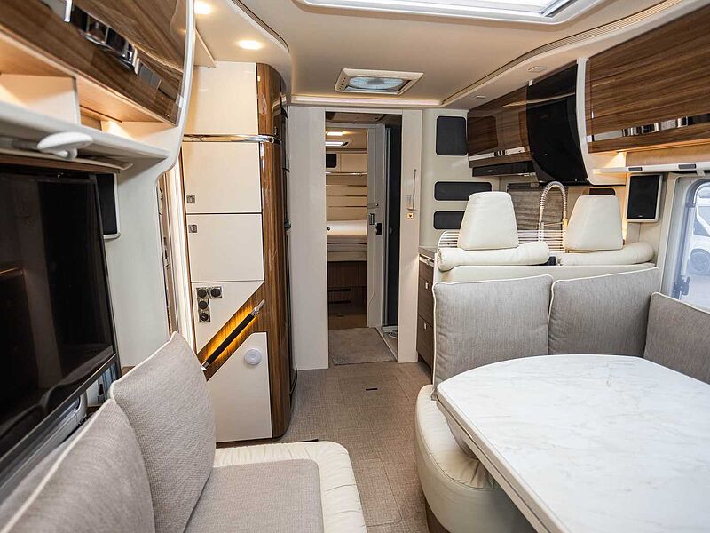 Eura Mobil Integra 890 QB ALKO HUBST&Uuml;TZEN 2xTV Dachklima