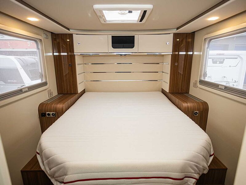 Eura Mobil Integra 890 QB ALKO HUBST&Uuml;TZEN 2xTV Dachklima