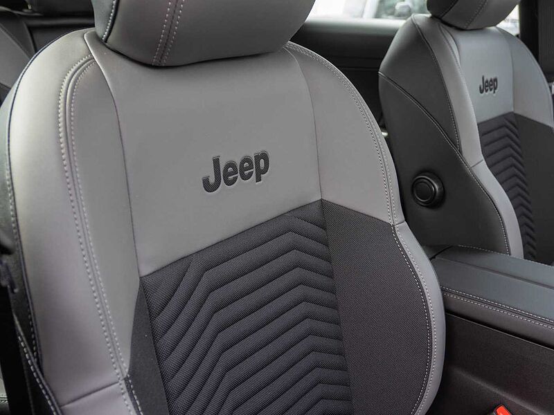 Jeep Compass 1.2 e-Hybrid DCT6 ALTITUDE