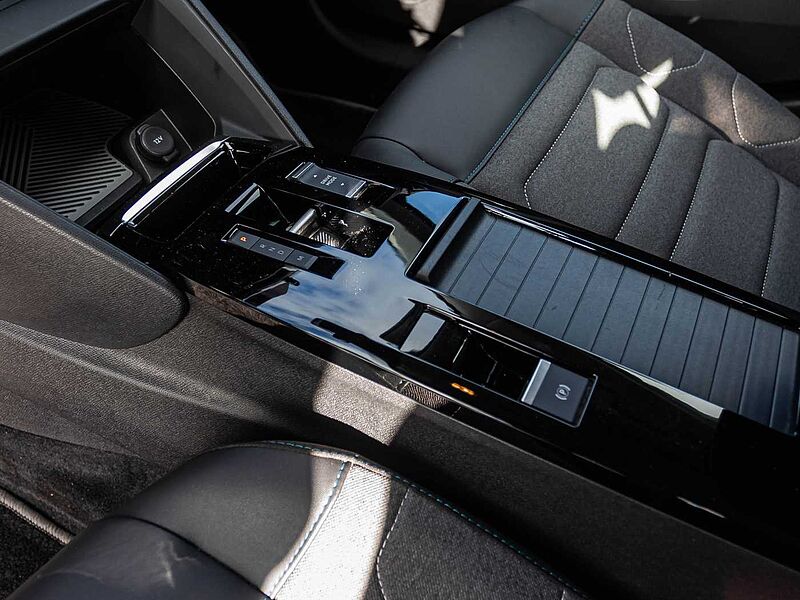 Citroen C4 PureTech 130 EAT8 PLUS