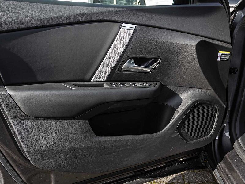 Citroen C4 PureTech 130 EAT8 PLUS