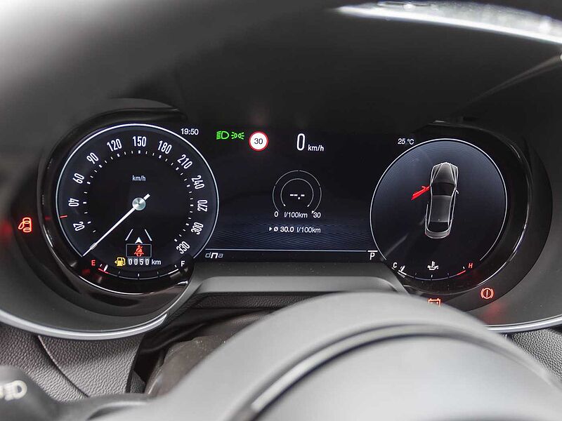 Alfa Romeo Giulia 2.9 V6 Bi-Turbo Quadrifoglio ORO