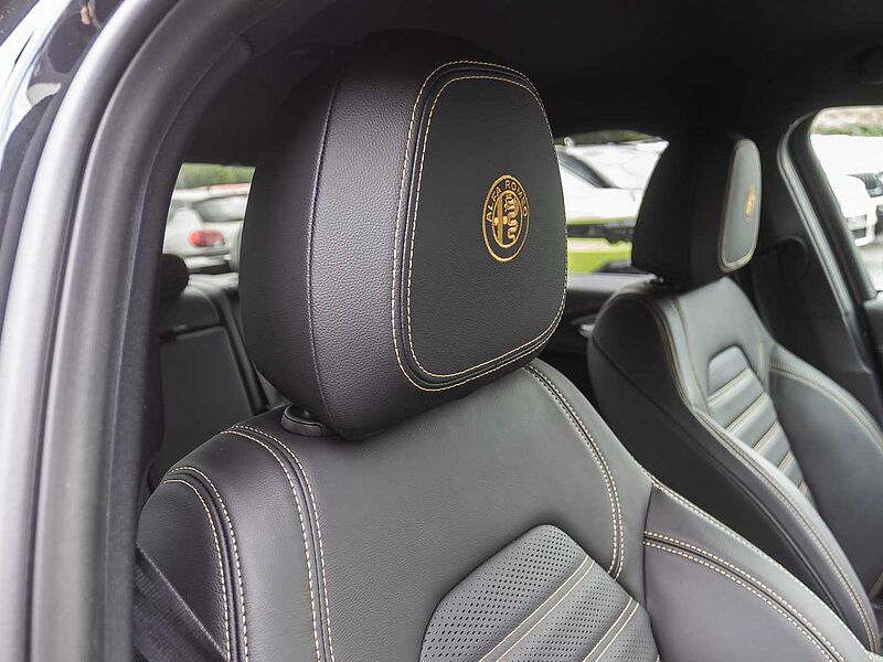 Alfa Romeo Giulia 2.9 V6 Bi-Turbo Quadrifoglio ORO