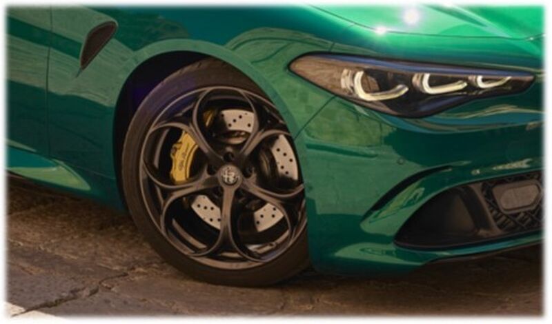 Alfa Romeo Giulia 2.9 V6 Bi-Turbo Quadrifoglio ORO