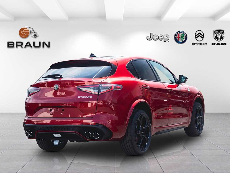 Alfa Romeo Stelvio V6 2.9 Bi-Turbo AT8-Q4 Quadrifoglio