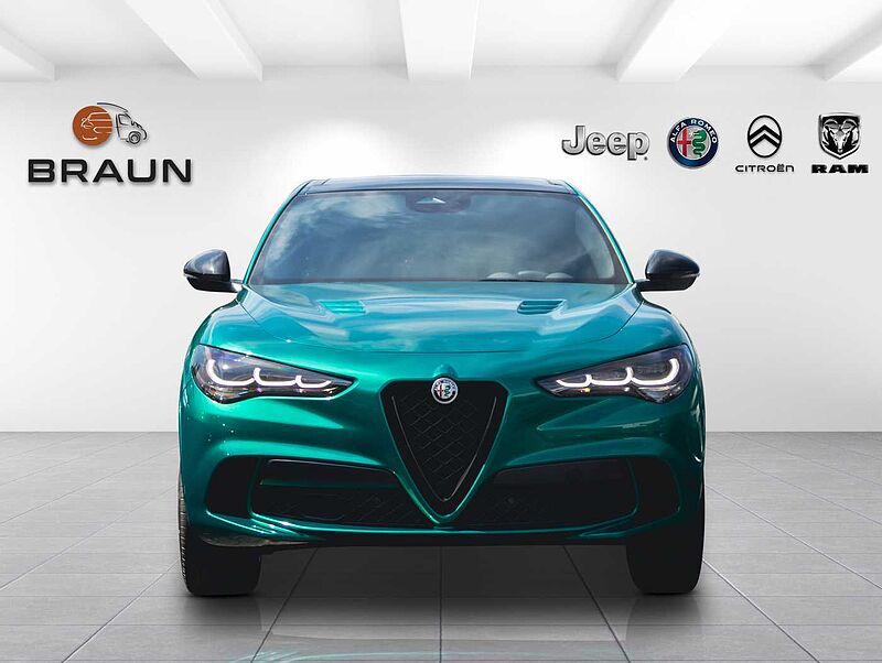 Alfa Romeo Stelvio V6 2.9 Bi-Turbo AT8-Q4 Quadrifoglio MY24