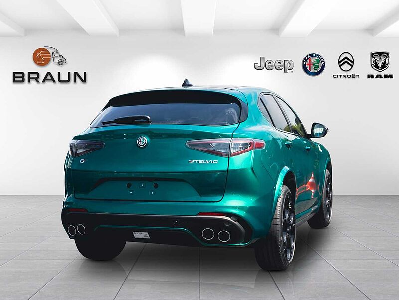 Alfa Romeo Stelvio V6 2.9 Bi-Turbo AT8-Q4 Quadrifoglio MY24