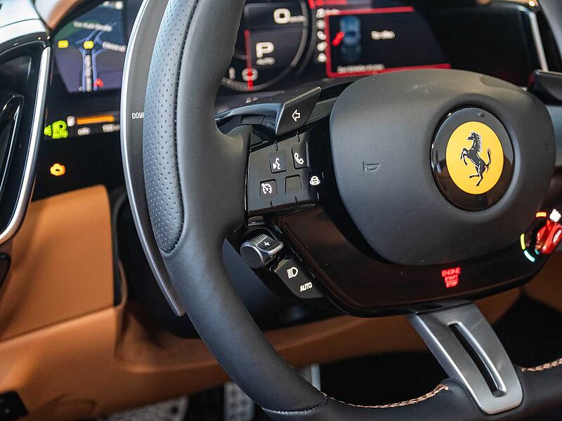 Ferrari Roma Spider Rosso Corsa/Cuoio