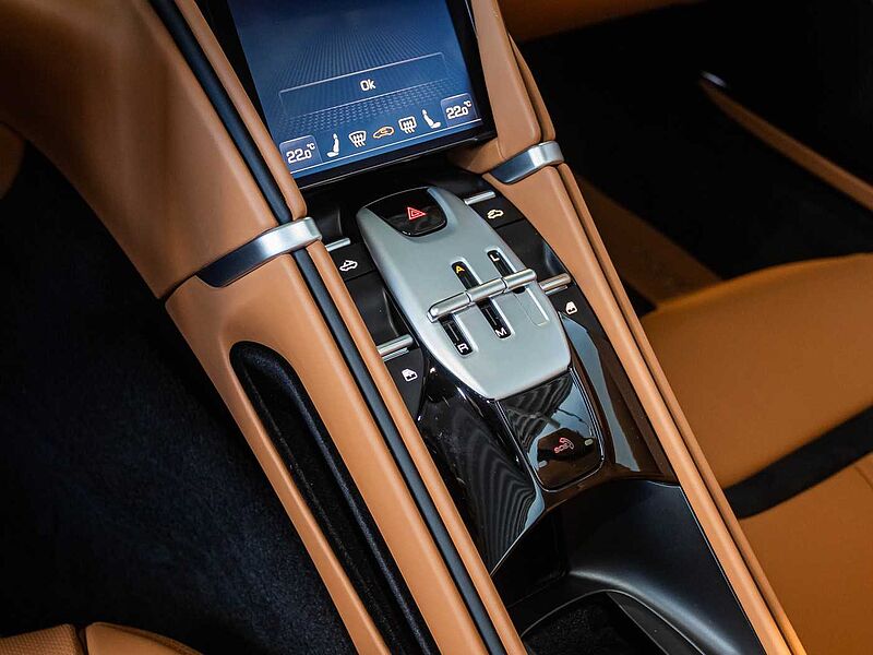 Ferrari Roma Spider Rosso Corsa/Cuoio