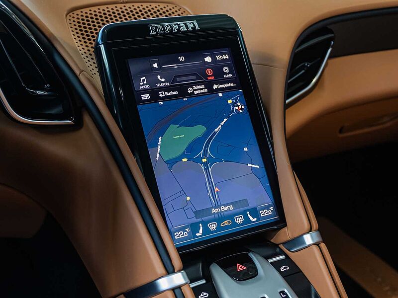 Ferrari Roma Spider Rosso Corsa/Cuoio