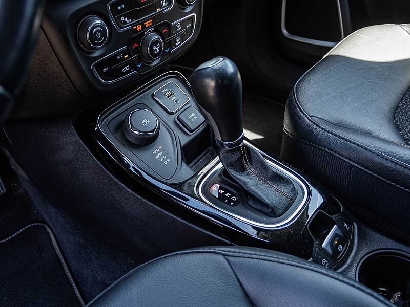 Jeep Compass 1.4 MultiAir 4x4 AT Limited Navi