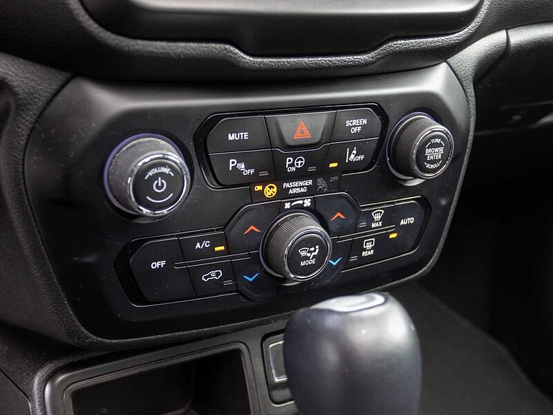 Jeep Renegade 1.3 T-GDI Limited Panorama/Kenwood