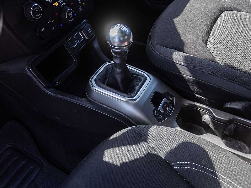 Jeep Renegade 'S' 1.6 MultiJet LED Navi