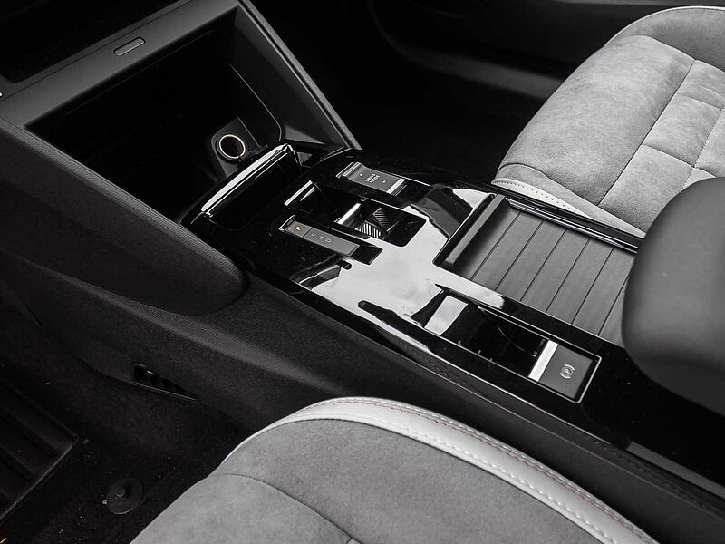Citroen C4 Hybrid 145 MAX