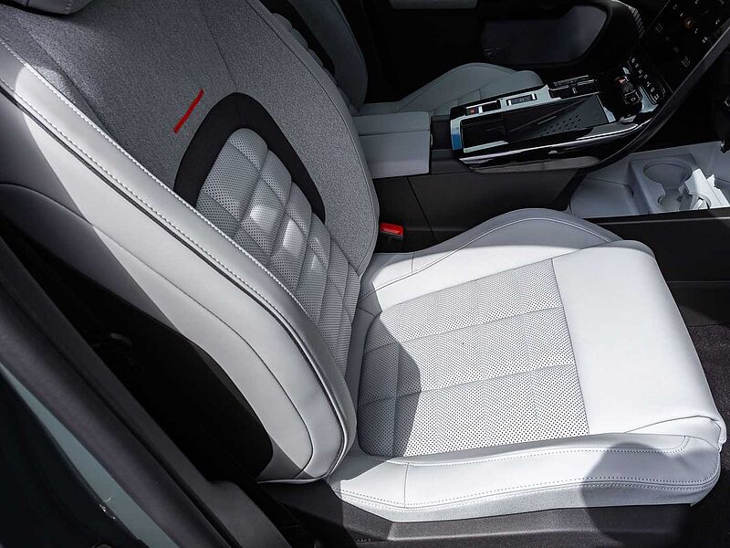 Citroen C5 Aircross Hybrid 145 PLUS Massagesitze