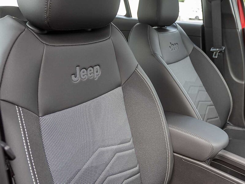 Jeep Avenger 1.2 Altitude Winter Paket