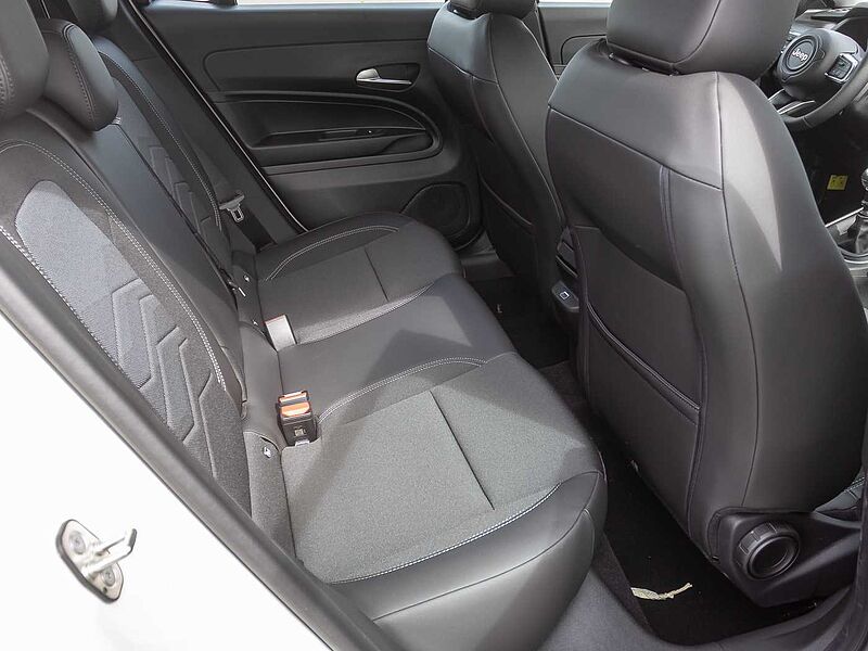 Jeep Avenger 1.2 Altitude Winter Paket